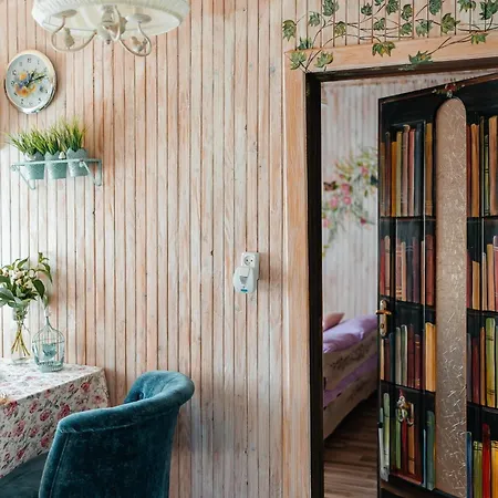 Holiday home казковий дім та Garden два будиночки в горах з чаном-джакузі Slavske