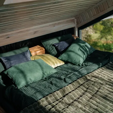 казковий дім та Garden два будиночки в горах з чаном-джакузі *