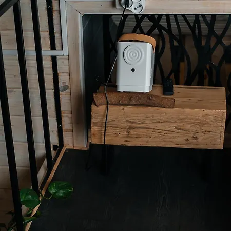 казковий дім та Garden два будиночки в горах з чаном-джакузі 슬랍스크