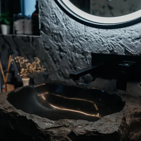 Feriehus казковий дім та Garden два будиночки в горах з чаном-джакузі