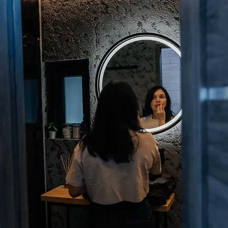 펜션 казковий дім та Garden два будиночки в горах з чаном-джакузі *