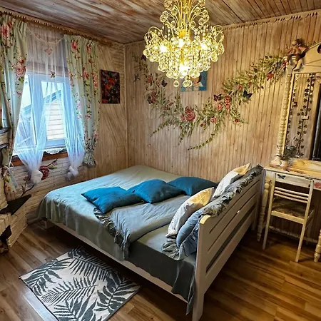 казковий дім та Garden два будиночки в горах з чаном-джакузі Feriehus