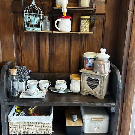 казковий дім та Garden два будиночки в горах з чаном-джакузі *