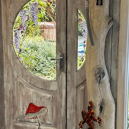 казковий дім та Garden два будиночки в горах з чаном-джакузі Feriehus *