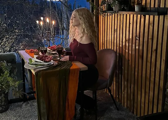 казковий дім та Garden два будиночки в горах з чаном-джакузі Tatil Evi *