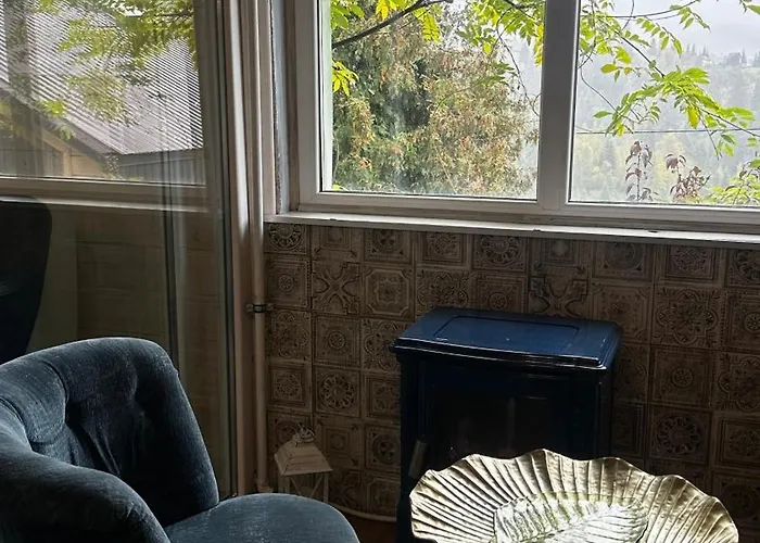 казковий дім та Garden два будиночки в горах з чаном-джакузі Tatil Evi Slavske